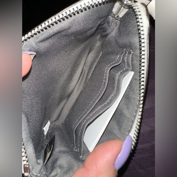 NWOT SnowFlake Coach Wristlet - Picture 3 of 4